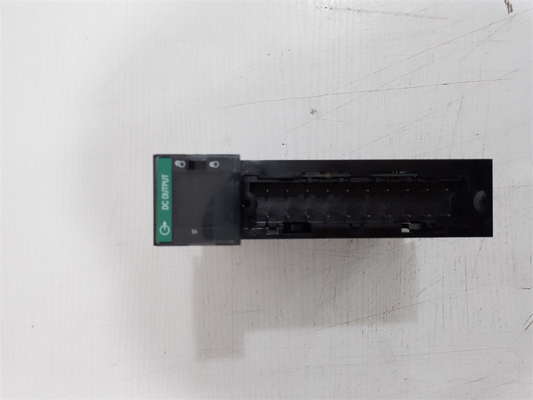 Allen-Bradley 1756-OB8 ControlLogix Digital DC 8 وحدة الإخراج 24VDC