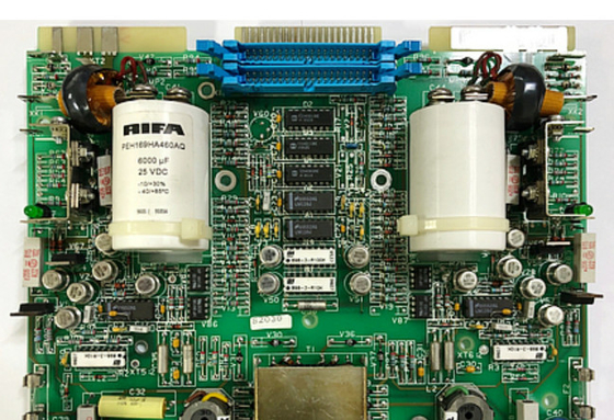 ABB SNAT631PAC 61049410B لوحة محركات تحكم أتمتة قابلة للبرمجة عالية الأداء