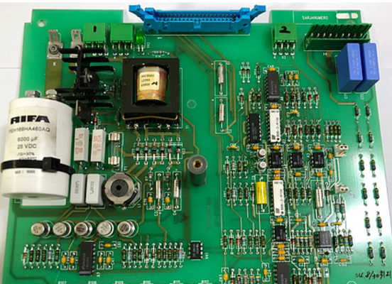 ABB SNAT631PAC 61049410B لوحة محركات تحكم أتمتة قابلة للبرمجة عالية الأداء