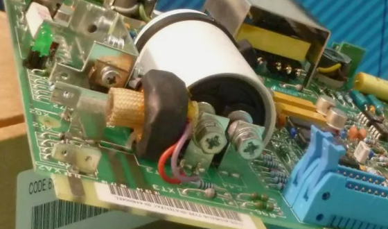 ABB SNAT631PAC 61049410B لوحة محركات تحكم أتمتة قابلة للبرمجة عالية الأداء