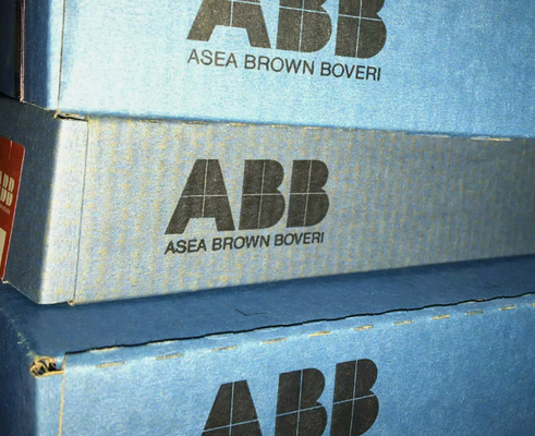 ABB 81AA10E GJR2370200R1100 وحدة الخروج التناظرية Procontrol P14