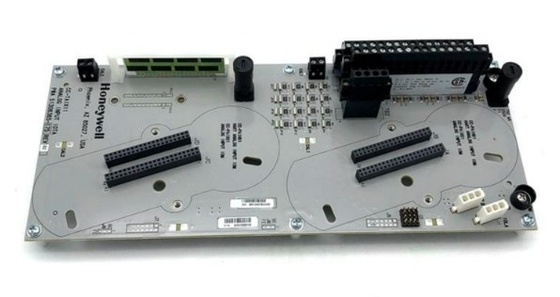 وحدة الإدخال التناظرية CC-TAIX11 Honeywell وحدة IOTA Rev B2 وحدة PLC