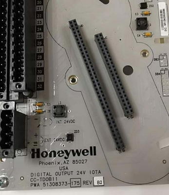 CC-TDOB11 Honeywell وحدات الخروج الرقمية وحدة التحكم الصناعي في المخزون