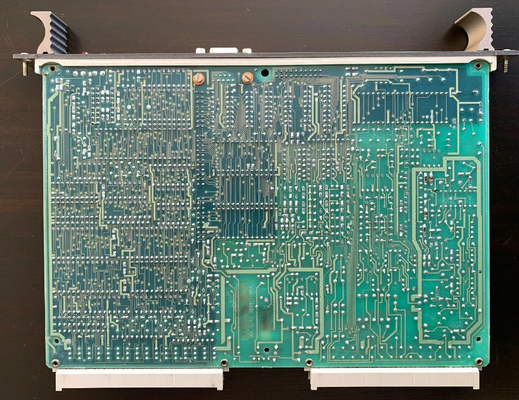 ABB 83SR07D-E GJR2392700R1210 وحدة ربط الحافلات وحدة تحكم منطقية قابلة للبرمجة