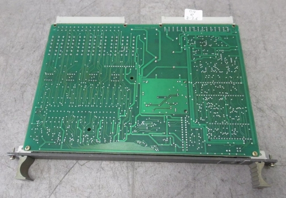 ABB 83SR04F-E GJR2390200R1210 وحدة التحكم بالمرور وحدة التحكم الثنائية