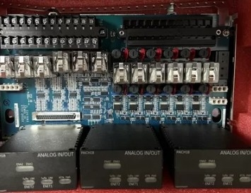 151X1202YE08PP14 IS400TRLYS1BJJ GE وحدات الدخول والخروج التناظرية لوحة المحطة