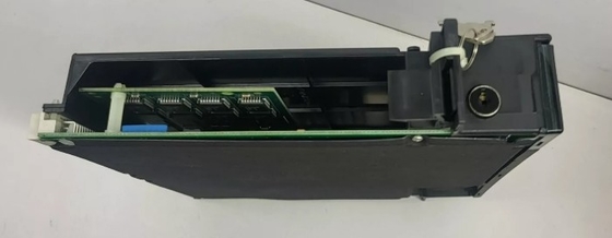 IC697CPM790 وحدة المعالجة المركزية GE وحدة تحكم وحدة التحكم في وحدة المعالجة المركزية