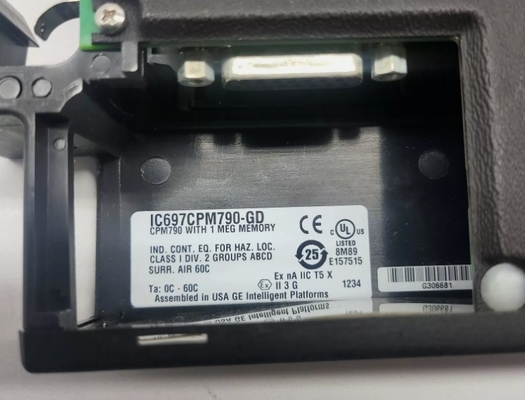 IC697CPM790 وحدة المعالجة المركزية GE وحدة تحكم وحدة التحكم في وحدة المعالجة المركزية