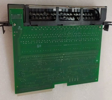 IC697MDL653 GE وحدات المدخلات المنفصلة 24 فولت DC المنطق الإيجابي / السلبي 32 نقطة