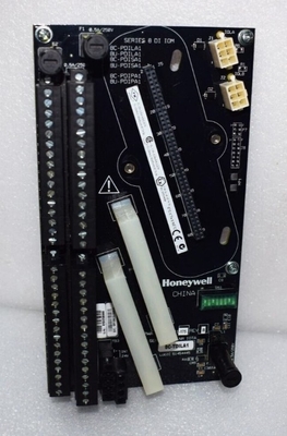 Honeywell 8C-TDILA1 Series 8 وحدة الإدخال الرقمية 24V المغلفة IOTA