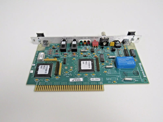 هانيول 51305508-200 PLCs / التحكم في الآلة XLCNE2 MM CE CERT MEDIUM DIST1 BOARD