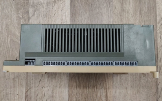 07KT97 GJR5253000R0200 ABB PLC الوحدة المركزية وحدة التحكم الآلي 24VDC