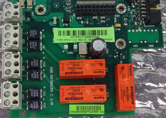 RMIO-11C 68789010 لوحة التحكم ABB