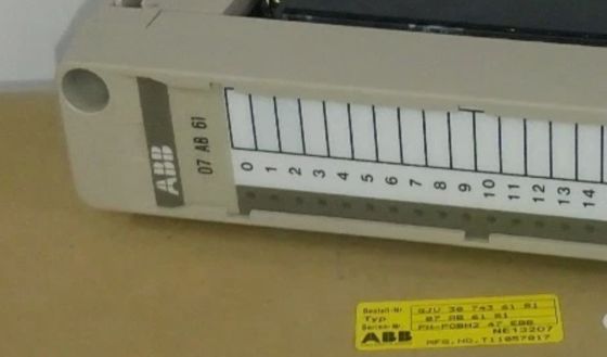 07AB61R1 GJV3074361R1 وحدة إخراج ABB