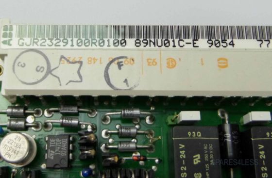 89NU01C-E GJR2329100R0100 مرحل أمان ABB