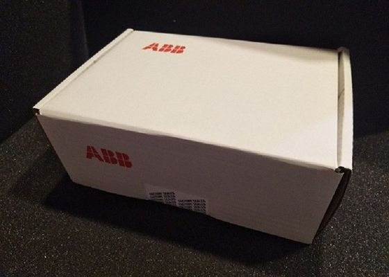 07EB61 GJV3074341R0001 ABB Module 07 EB 61 32 وحدة إدخال متكاملة 24 VCD