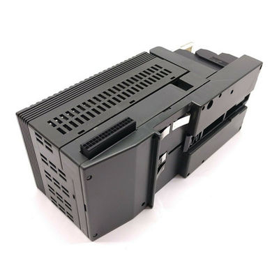 IC200MDL741 GE Fanuc PLC VersaMax وحدة الإخراج المنفصلة 24VDC POS / NEG