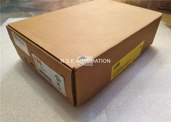 CP410M ABB PLC لوحة التحكم 16 مفتاح وظيفة 3 بوصة رسومات LCD أحادية اللون I / O DCS 1SBP260181R1001