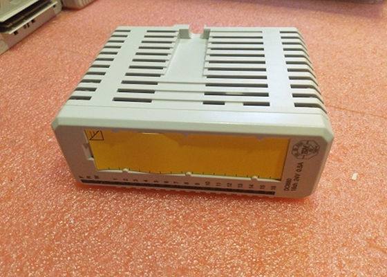 DO890 ABB S800 Digital Output Module 4 CH واجهة أمان معزولة قطع غيار PLC 3BSC690074R1