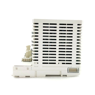 وحدة المعالج PM825 ABB AC S800 قطع غيار PLC 3BSE010796R1