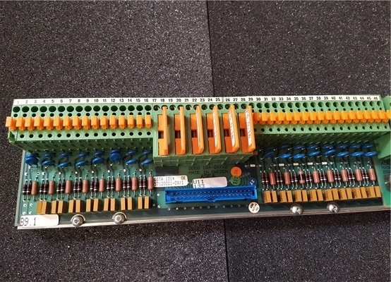 DSTA022A ABB I / O Modules Connection Unit PLC Spare Parts 3BSE015196R1