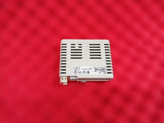DO820 ABB S800 I / O 8 وحدة إخراج القنوات 230 فولت Abb أتمتة العمليات 3BSE008514R1