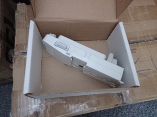 قاعدة وحدة إنهاء الوحدة النمطية TU891 ABB PLC S800 I / O 3BSC840157R1