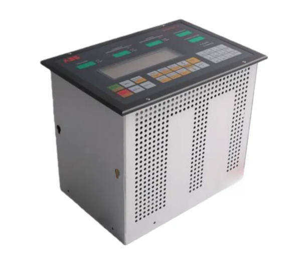 وحدة لوحة التحكم الأساسية CMA120 3DDE300400 ABB مع مفتاح منزلق ثلاثي المواضع و8 مدخلات رقمية و4 مدخلات تناظرية