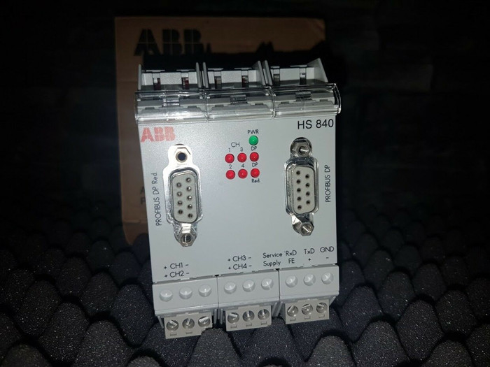 HS840 ABB PROFIBUS جهاز ربط محطة رأس 4 قنوات مع قطع غيار PLC التكرار 3BDH000307R0101